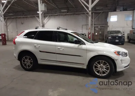 2016 Volvo Xc60 T5 Premier из США, поврежденный, VIN YV4612RK4G2786016